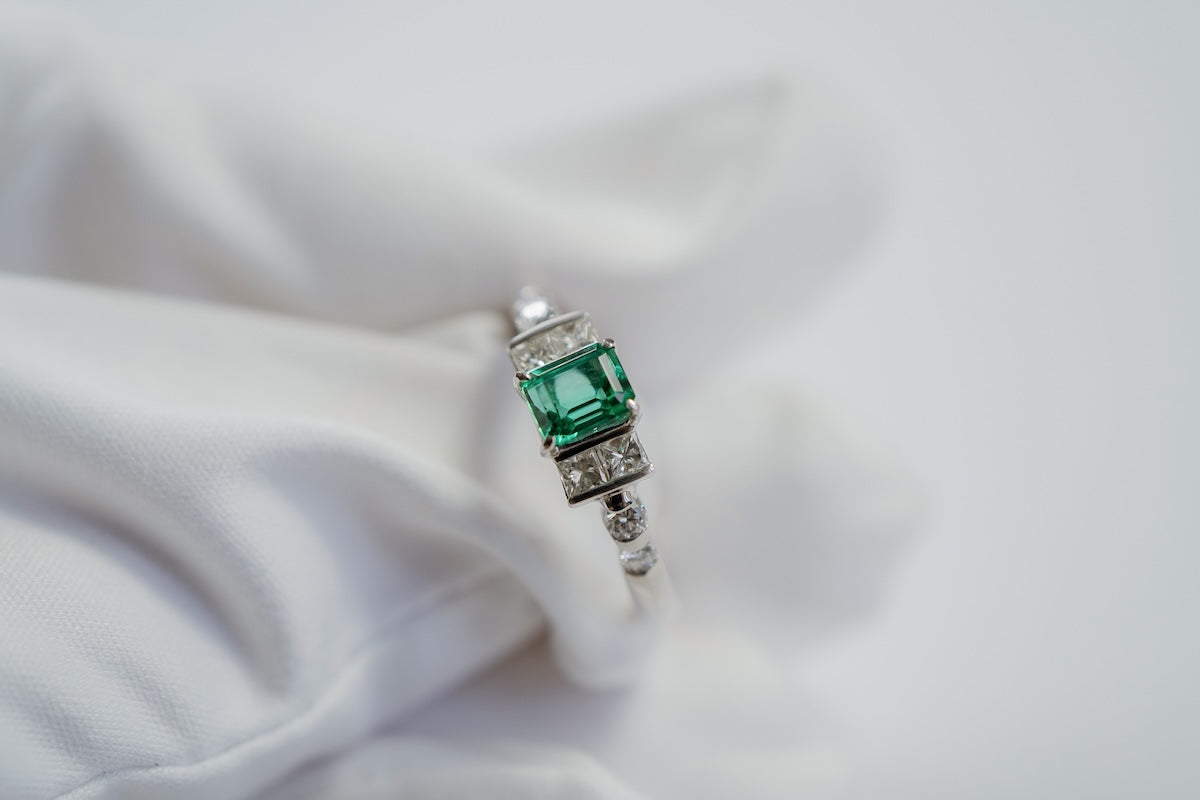 【5月生まれ必見】5月の誕生石であるエメラルドの意味や効果・石言葉とは？