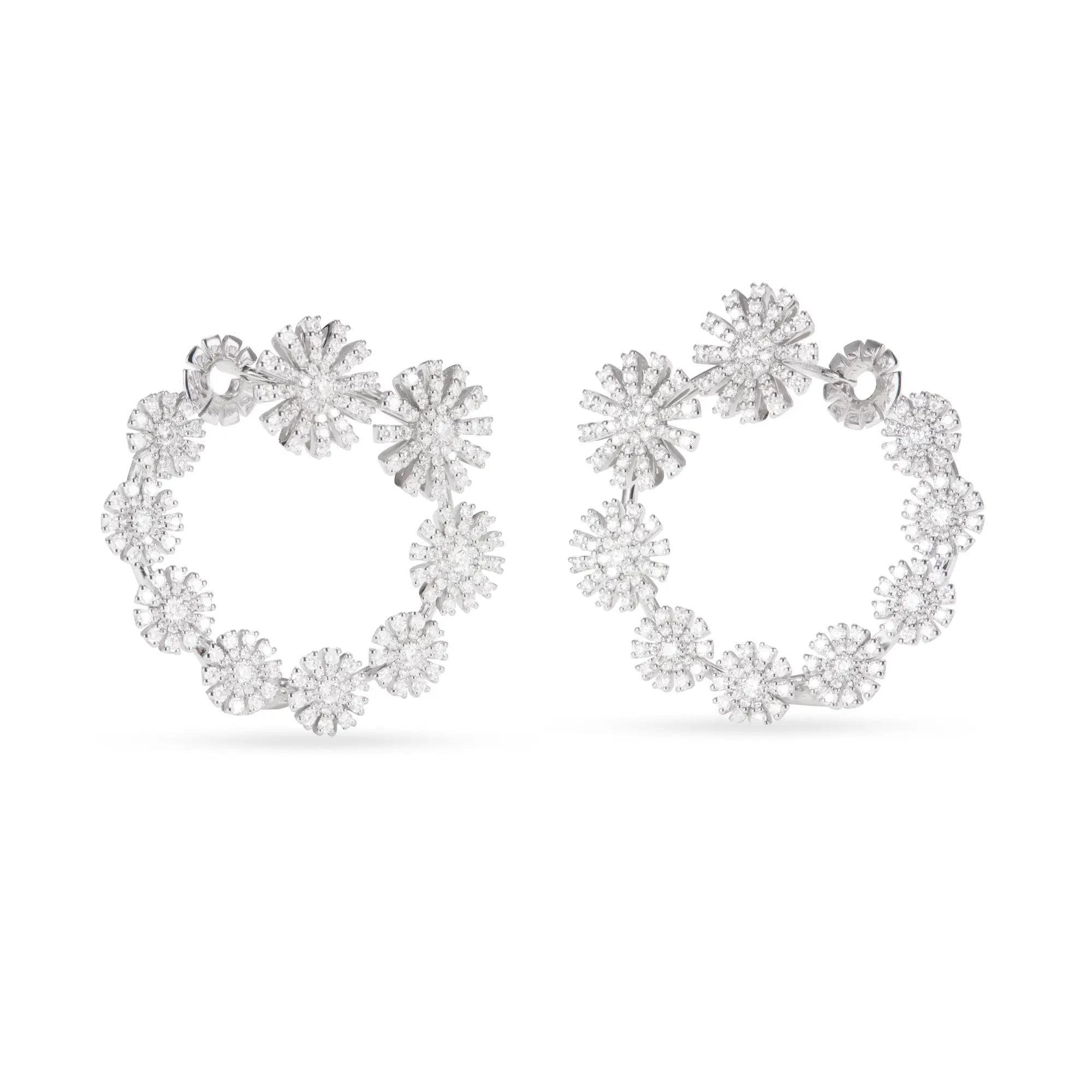 ダミアーニ ホワイトゴールド、ダイヤモンド（複数）イヤリング 20115321