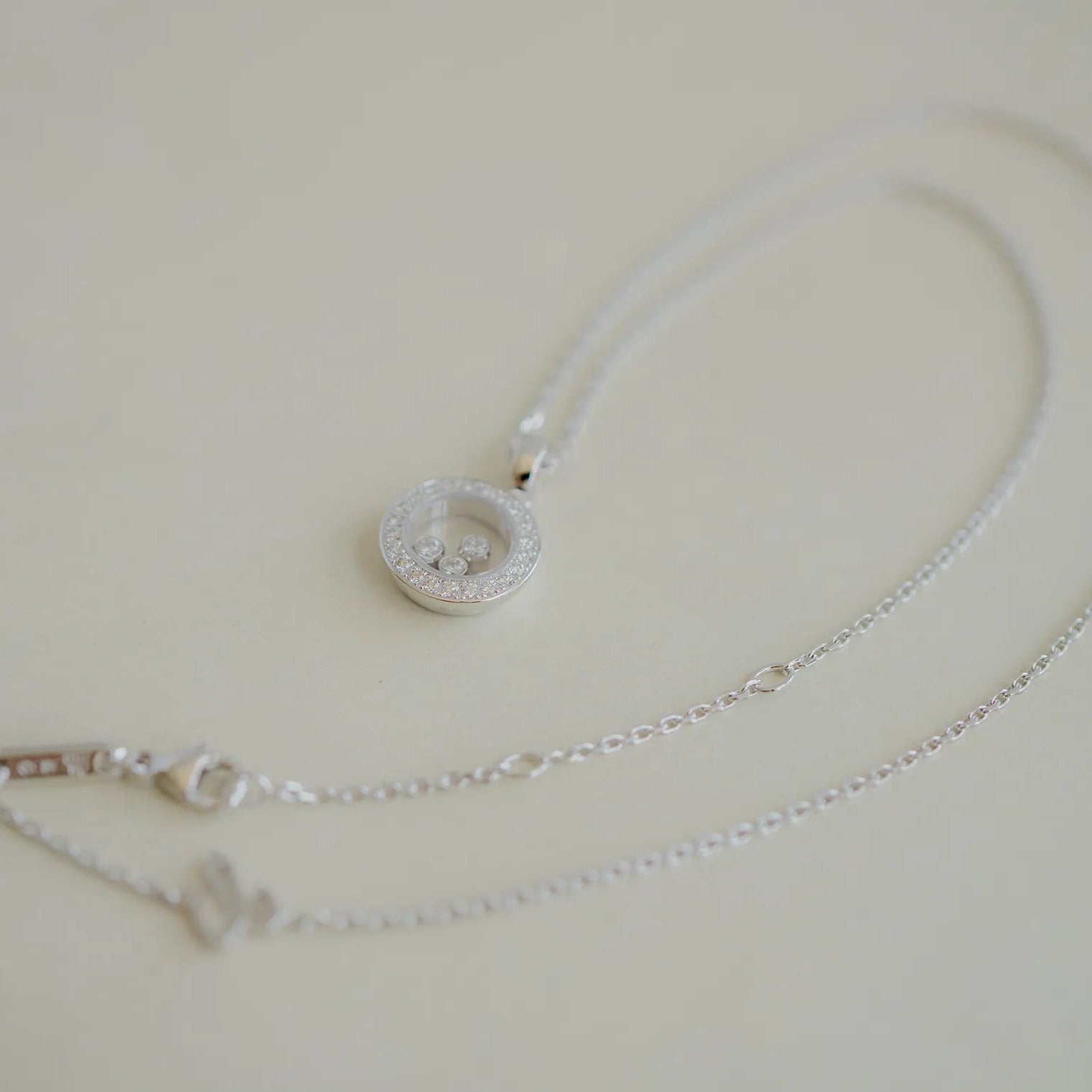 Chopard ショパール ハッピーダイヤモンド アイコン ペンダント ホワイトゴールド 79A018-1201