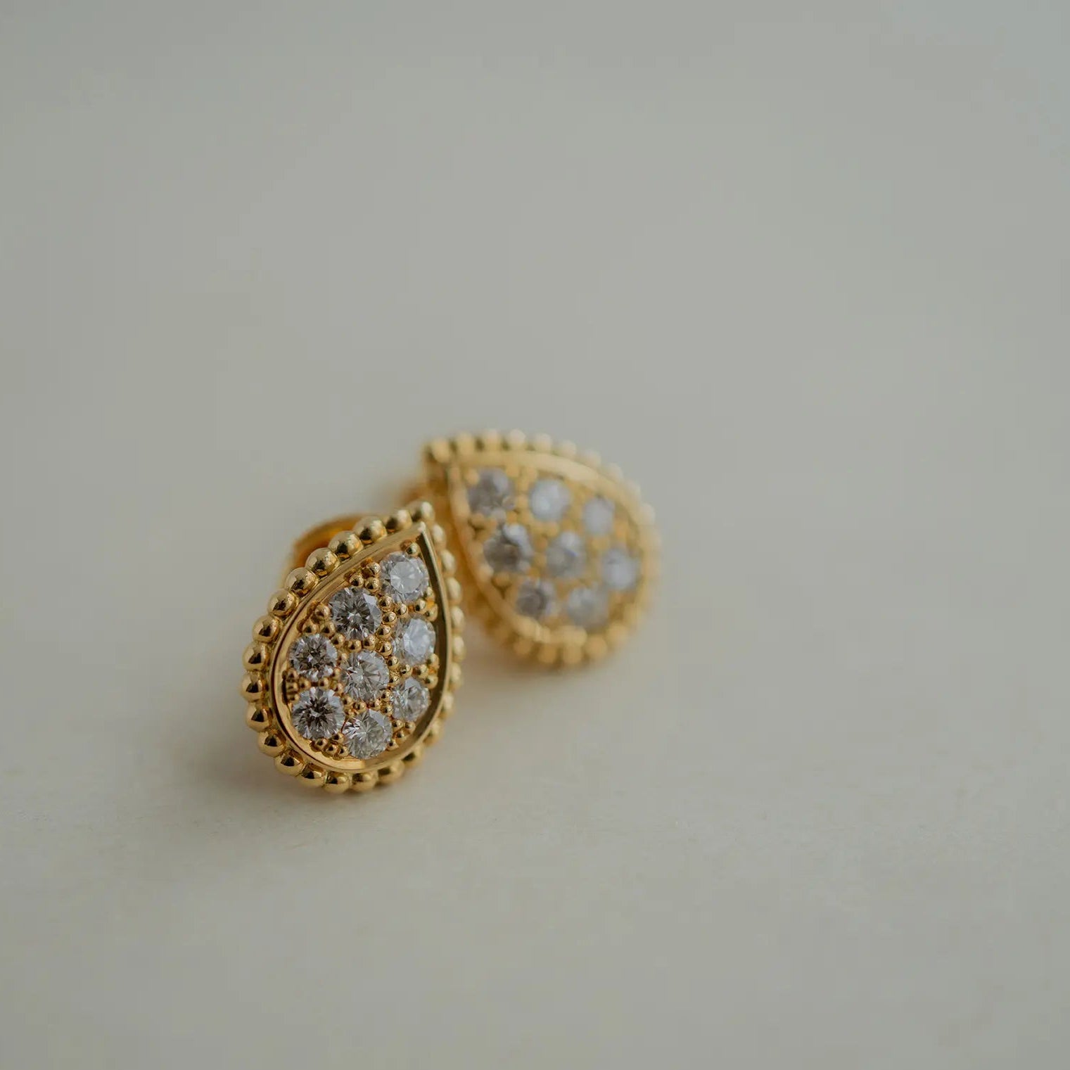 BOUCHERON ブシュロン セルパンボエム スタッズイヤリング イエローゴールド スモール JCO00962