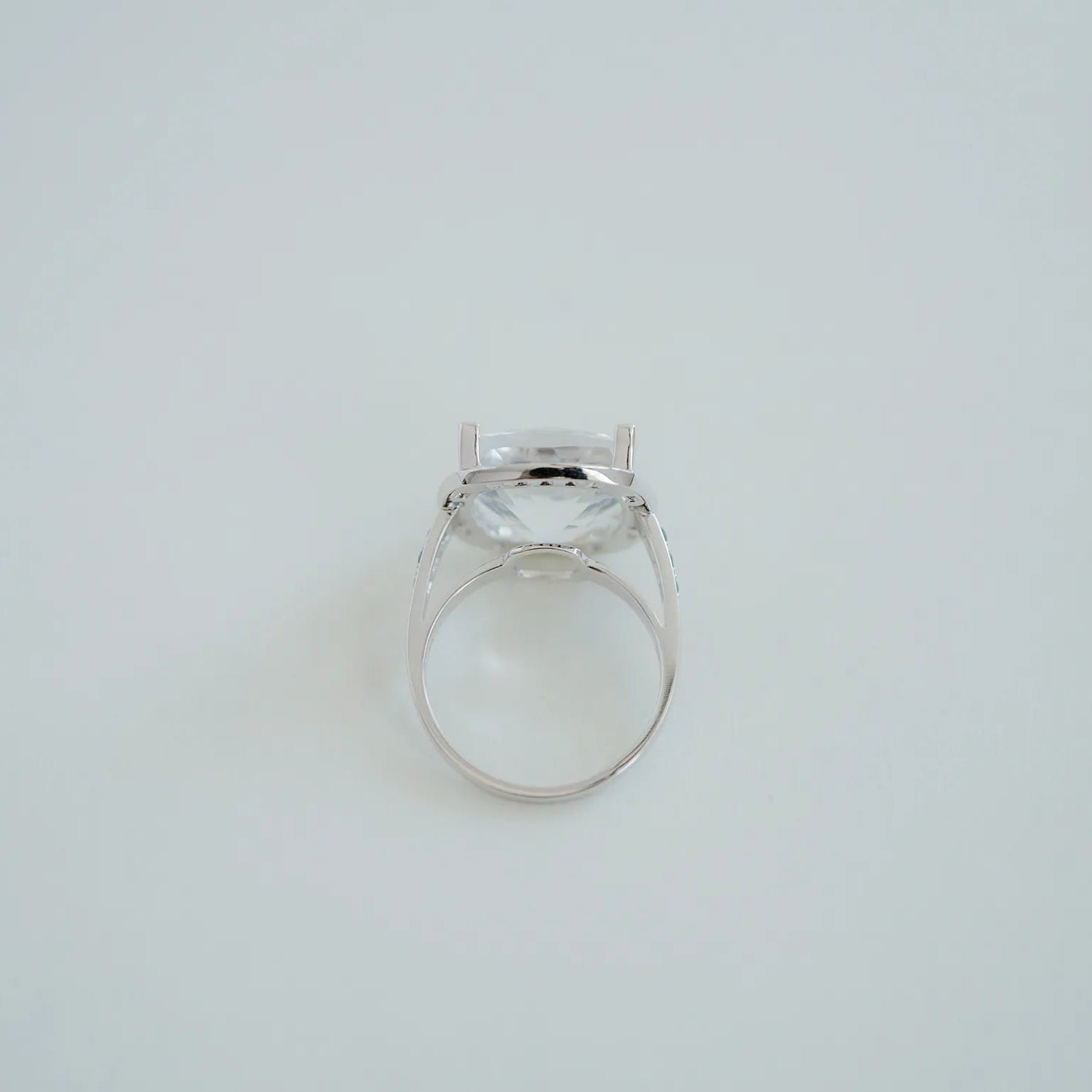 RI1352WGQUCSADIの商品写真