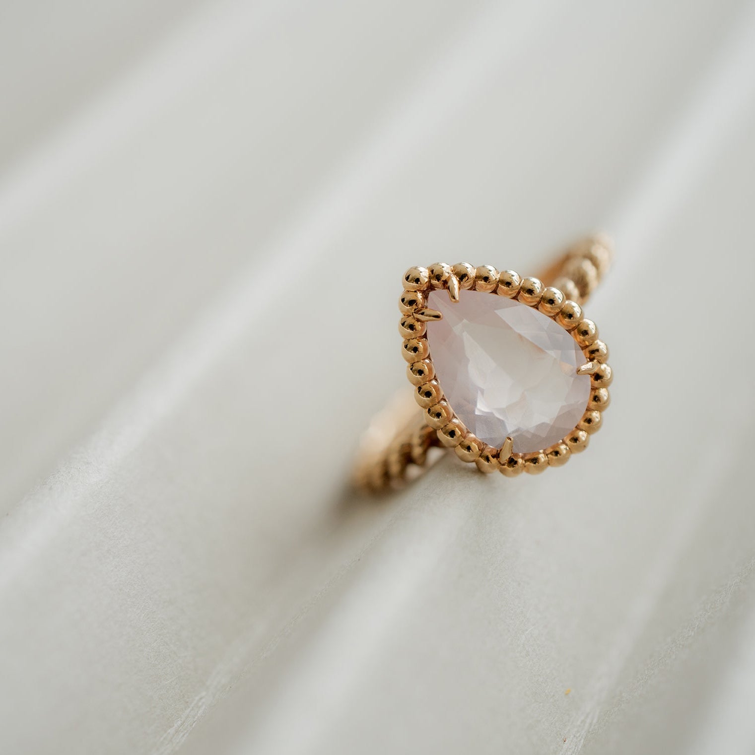 Boucheron ピンククォーツ ネックレス