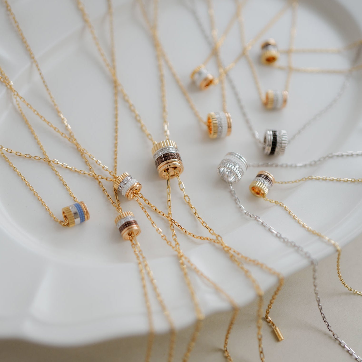 BOUCHERON ブシュロン キャトル ホワイト タイネックレス スモール JCL01152