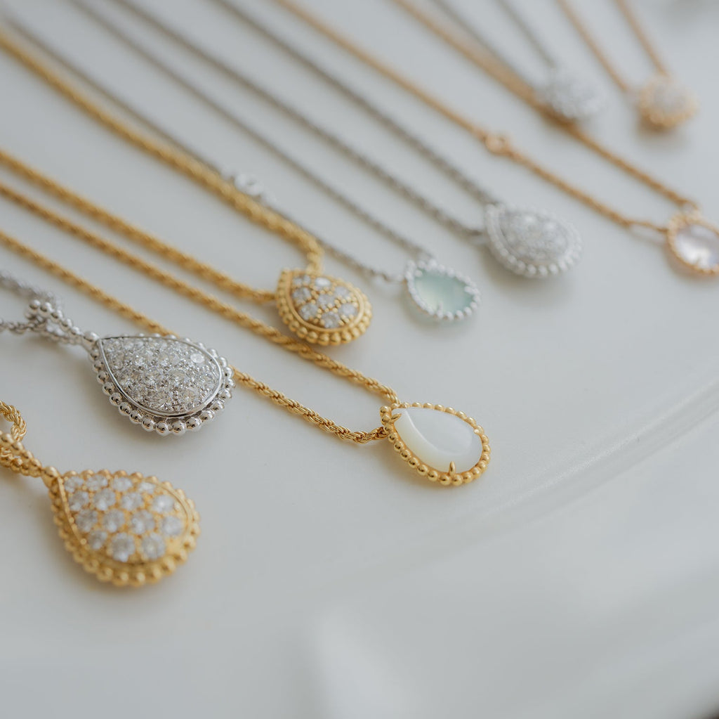 BOUCHERON ブシュロン セルパンボエム ペンダント スモール(マザーオブパール) JPN00562