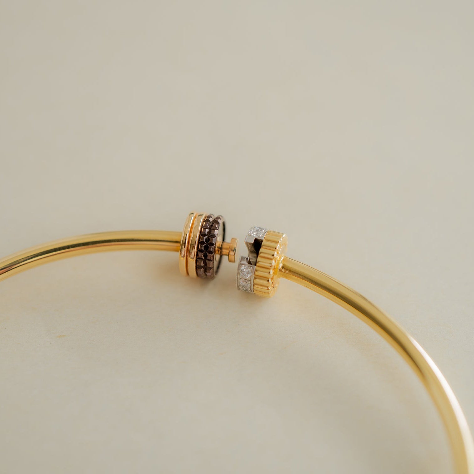 BOUCHERON ブシュロン キャトル クラシック 1モチーフ バングル JBT00934