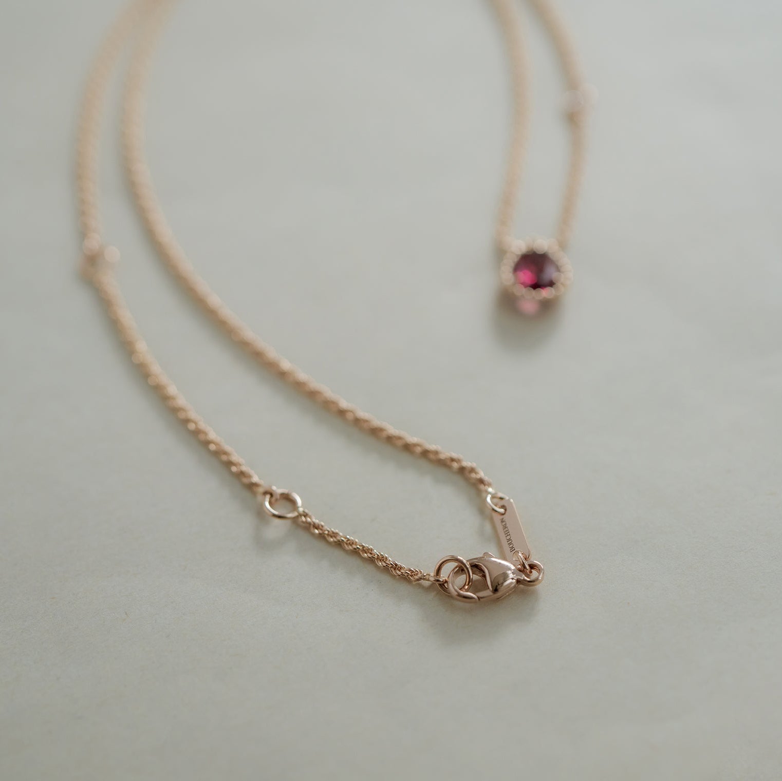 BOUCHERON ブシュロン SERPENT BOHÈME RHODOLITE GARNET セルパンボエム ペンダント エクストラスモール JPN00629