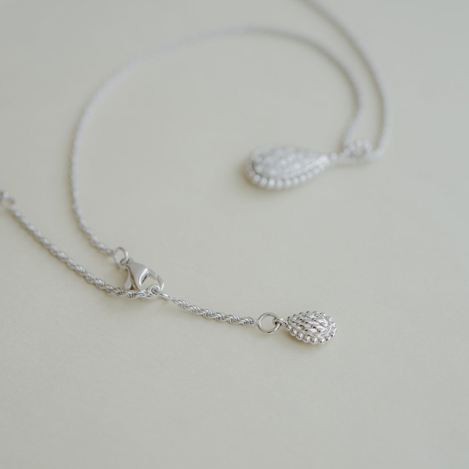 BOUCHERON ブシュロン セルパンボエム ペンダント ホワイトゴールド ミディアム JPN00555