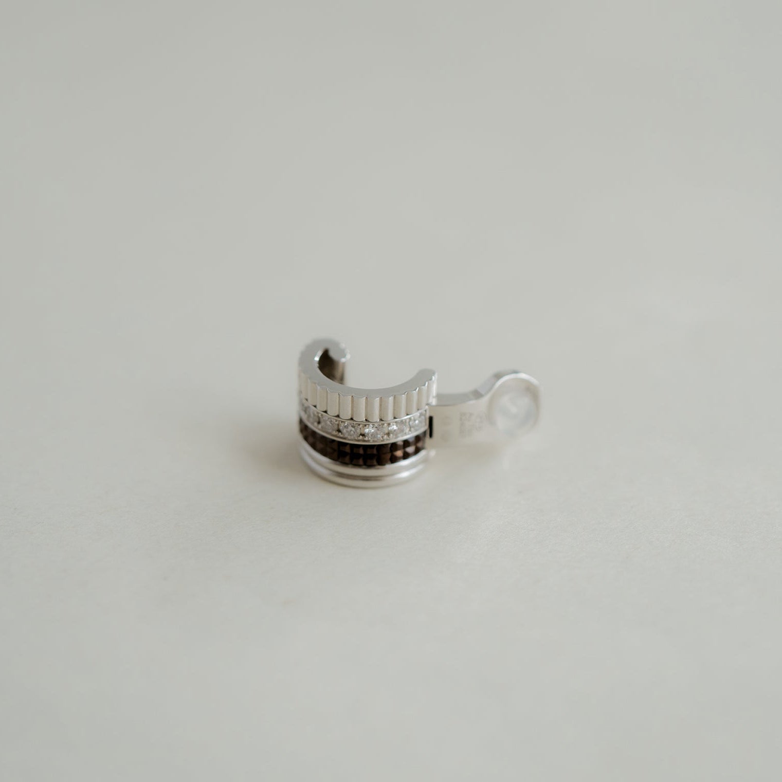 BOUCHERON ブシュロン キャトル ブラック シングル クリップイヤリング スモール JCO01475