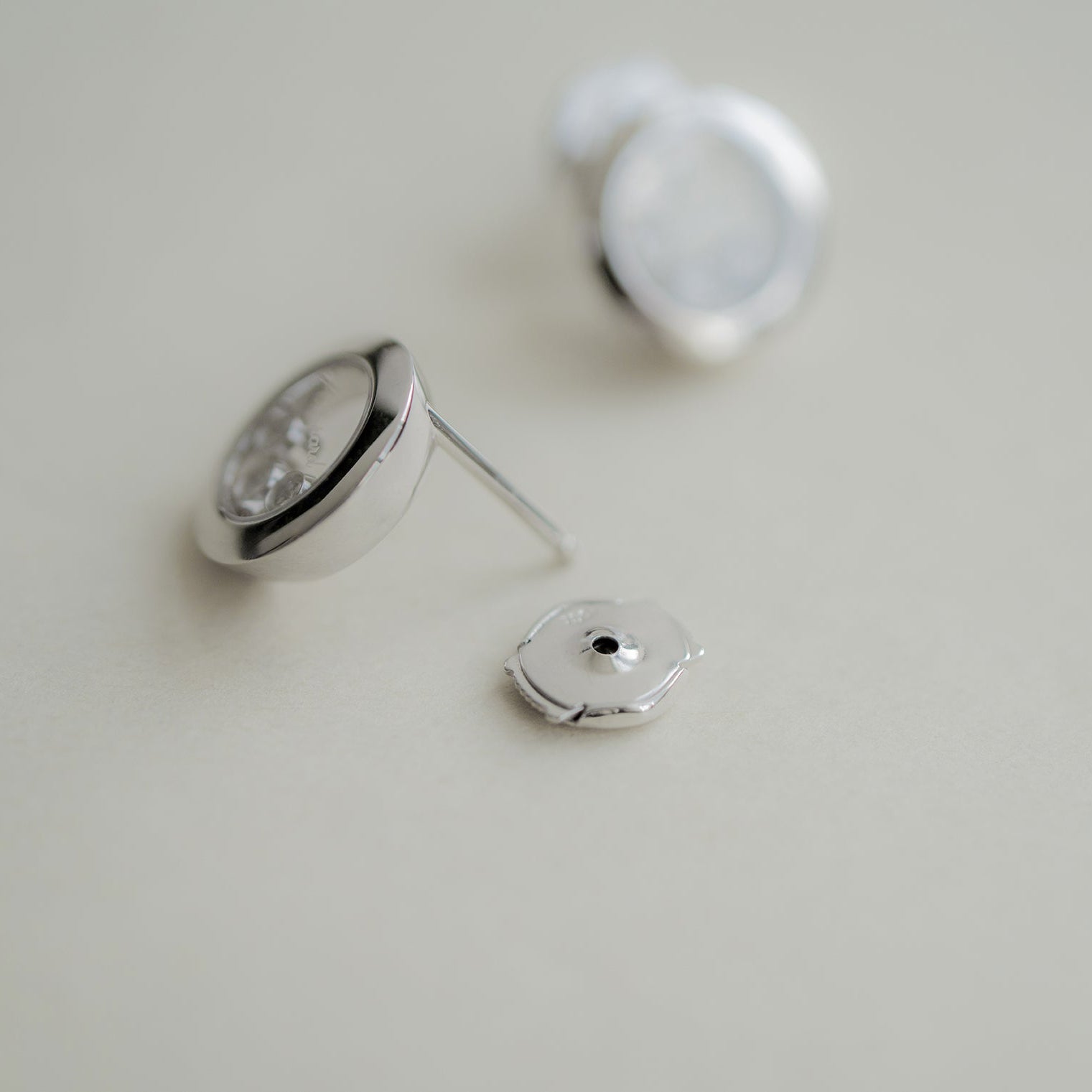 ショパール ハッピーダイヤモンド アイコン ラウンド STピアス 83A018-1001