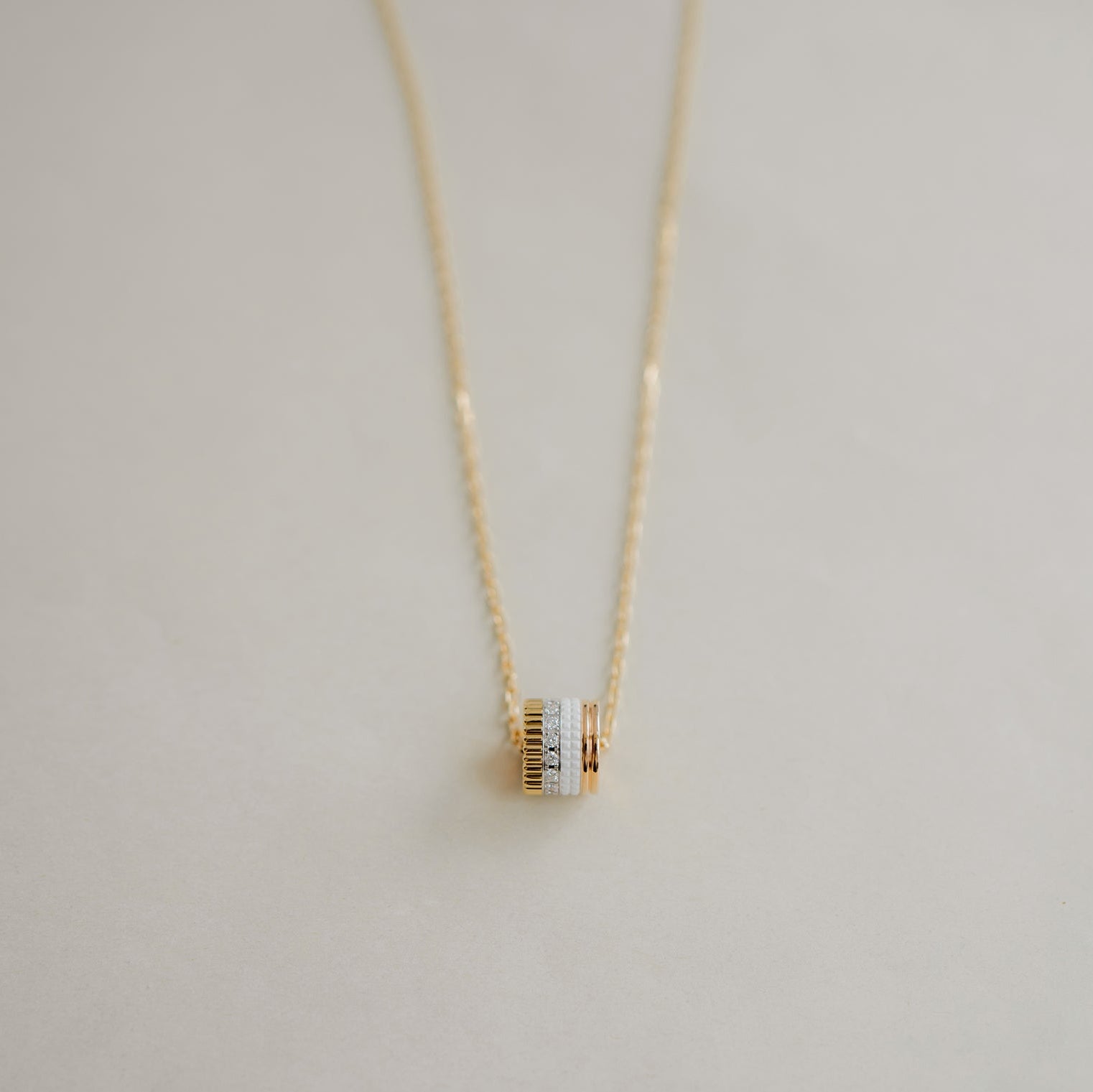 BOUCHERON ブシュロン キャトル ホワイト ペンダント ラージ JPN00375