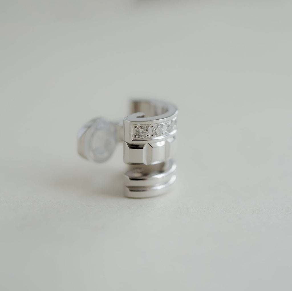 BOUCHERON ブシュロン キャトル ラディアント オープンロー シングル クリップイヤリング ホワイトゴールド JCO01476