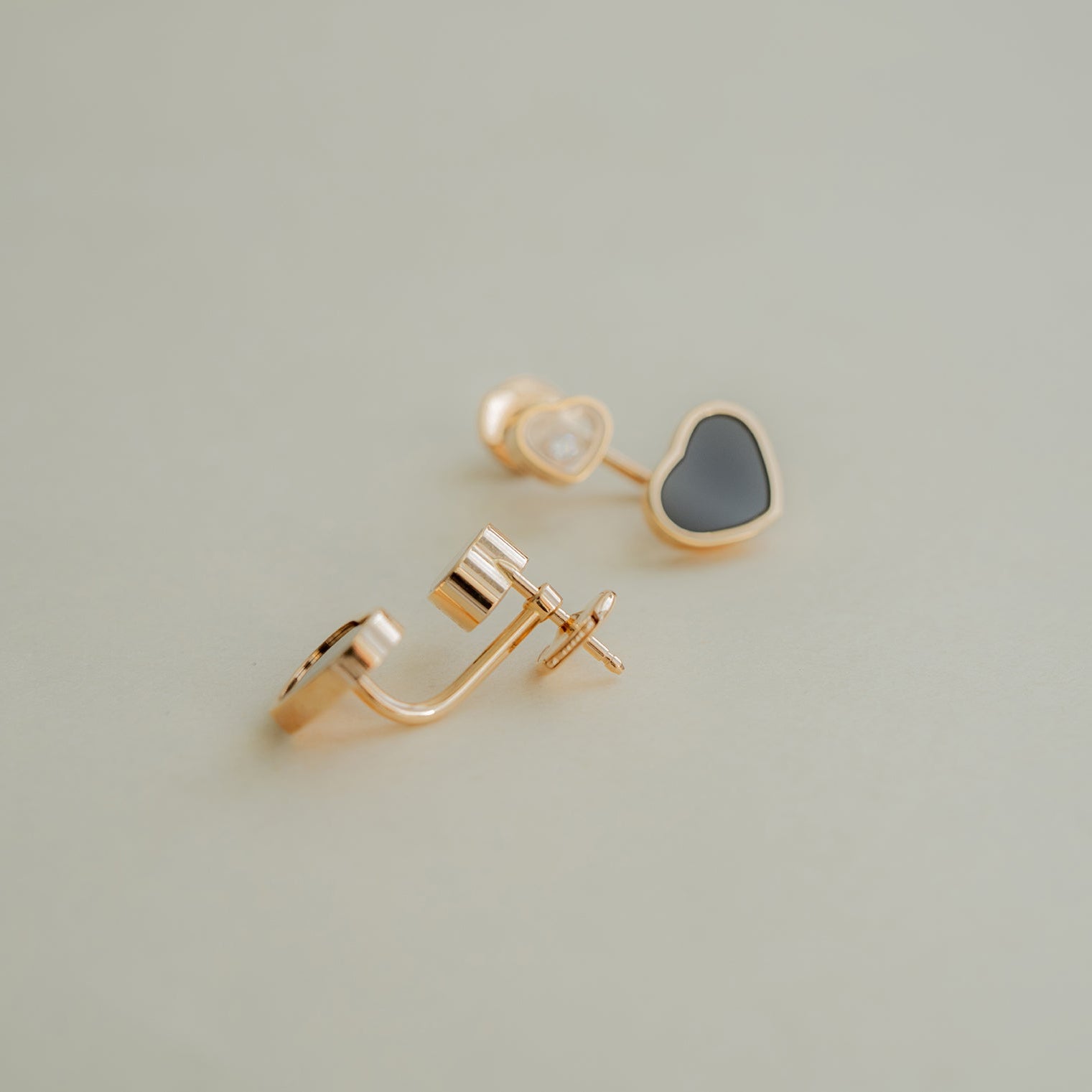 ショパール ハッピーハート ピアス(オニキス) 83A082-5201 – HARADA