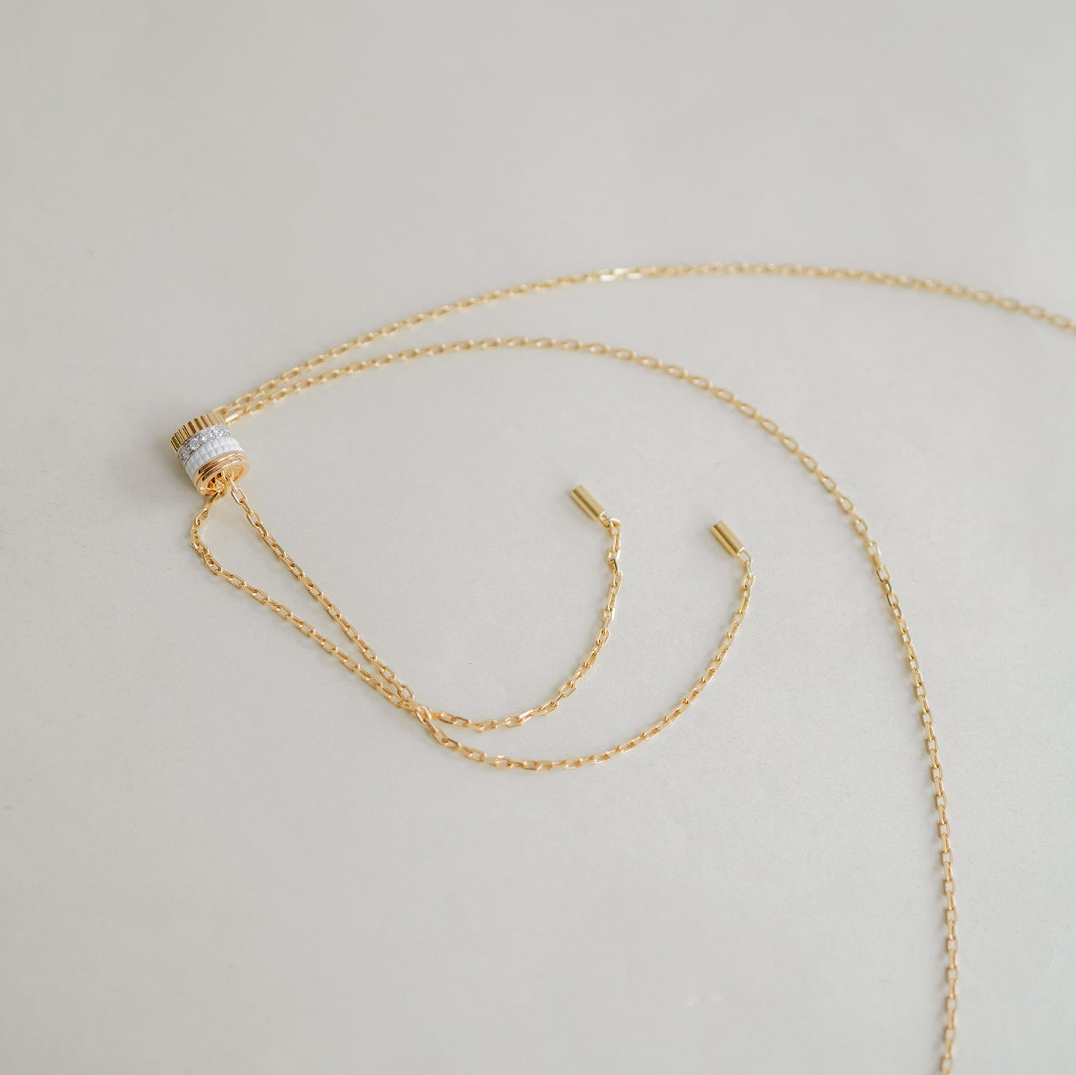 BOUCHERON ブシュロン キャトル ホワイト タイネックレス スモール JCL01152