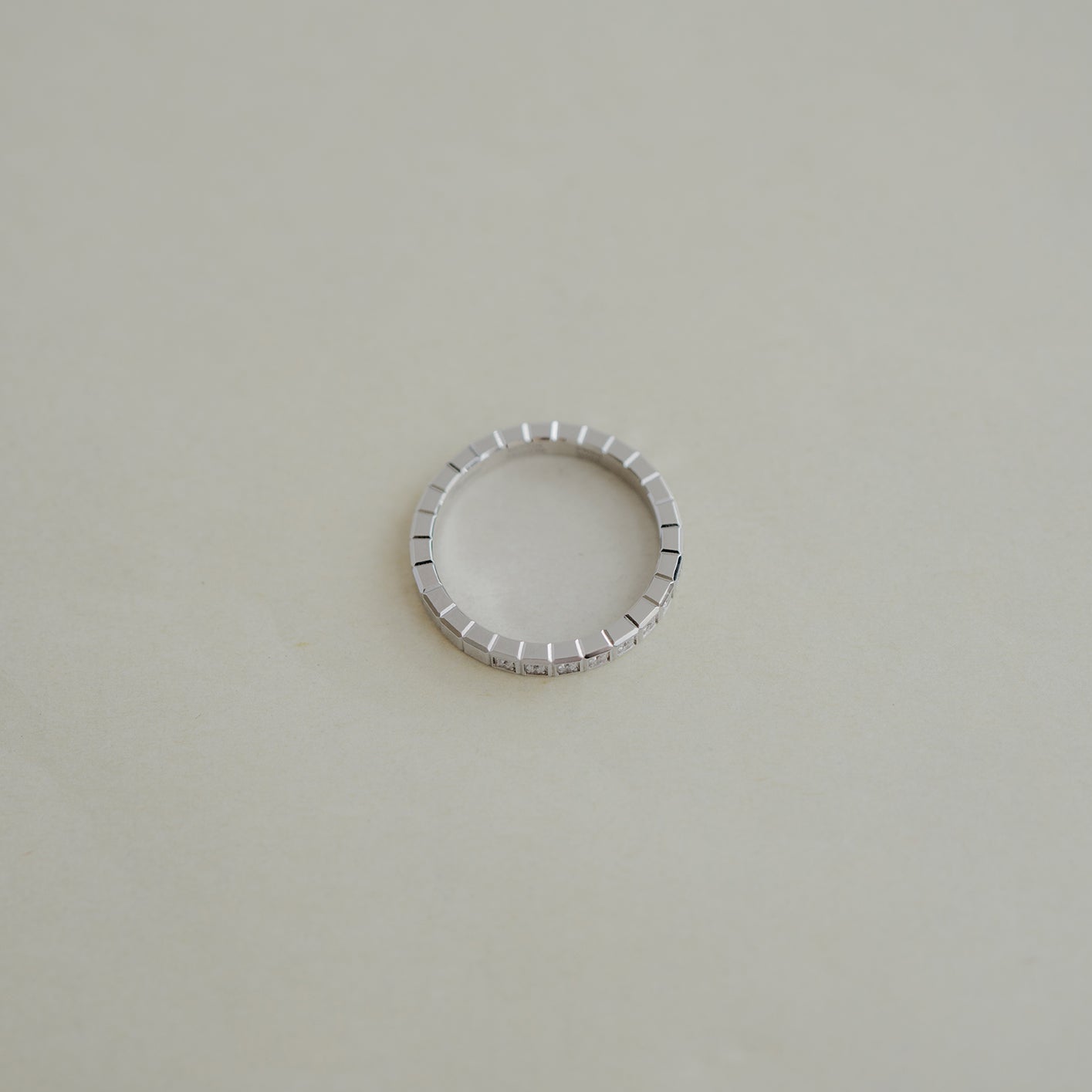 ショパール アイスキューブ ホワイトゴールド リング ハーフエタニティ @827702-1259