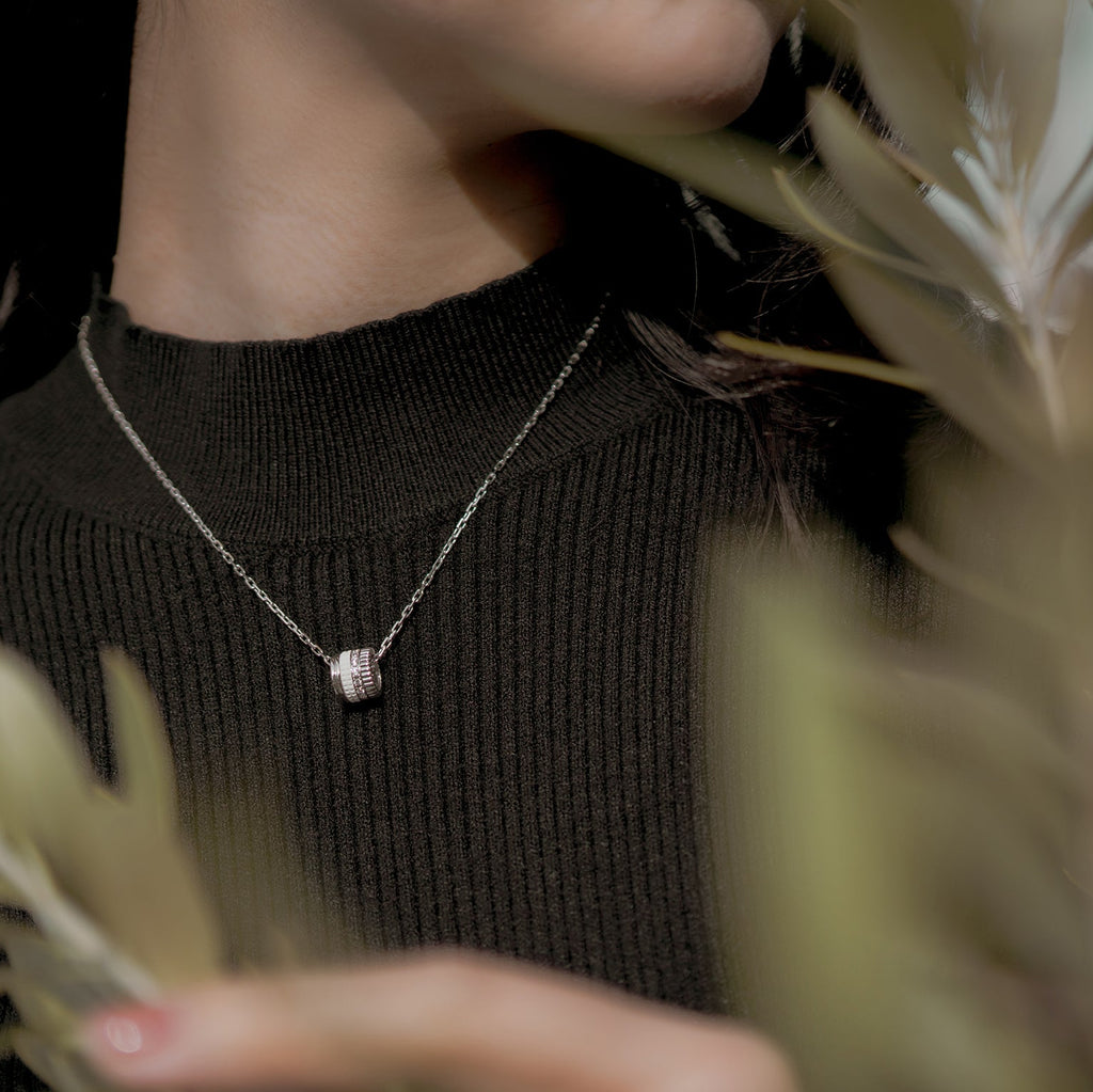 BOUCHERON ブシュロン キャトルダブル ホワイト ペンダント ラージ JPN00681
