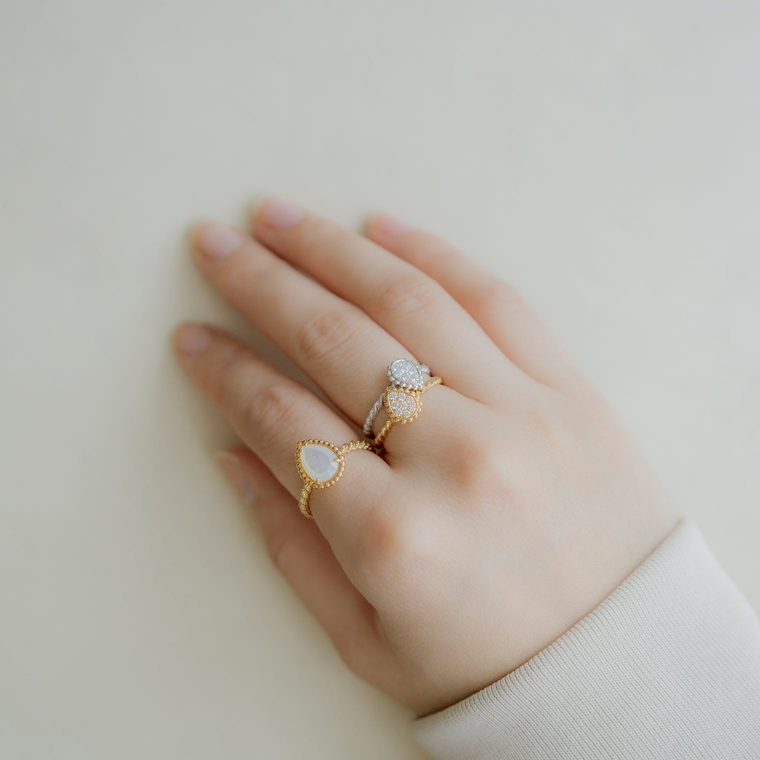 BOUCHERON ブシュロン SERPENT BOHÈME WHITE MOTHER-OF-PEARL セルパンボエム リング スモール JRG02705