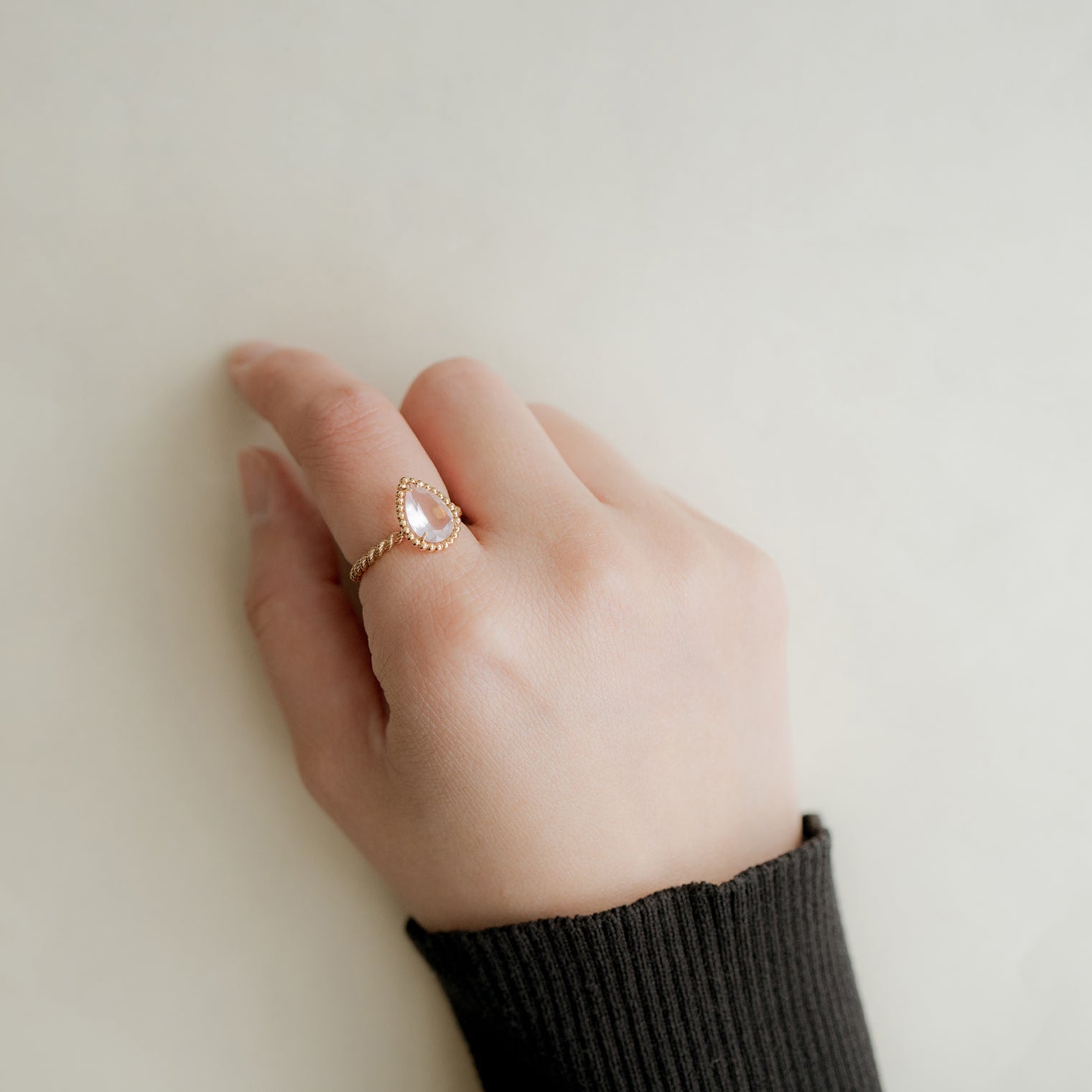 BOUCHERON セルパンボエム　リング　ローズクォーツ ピンククオーツが優しくきらめく！ ブシュロンの「セルパンボエム