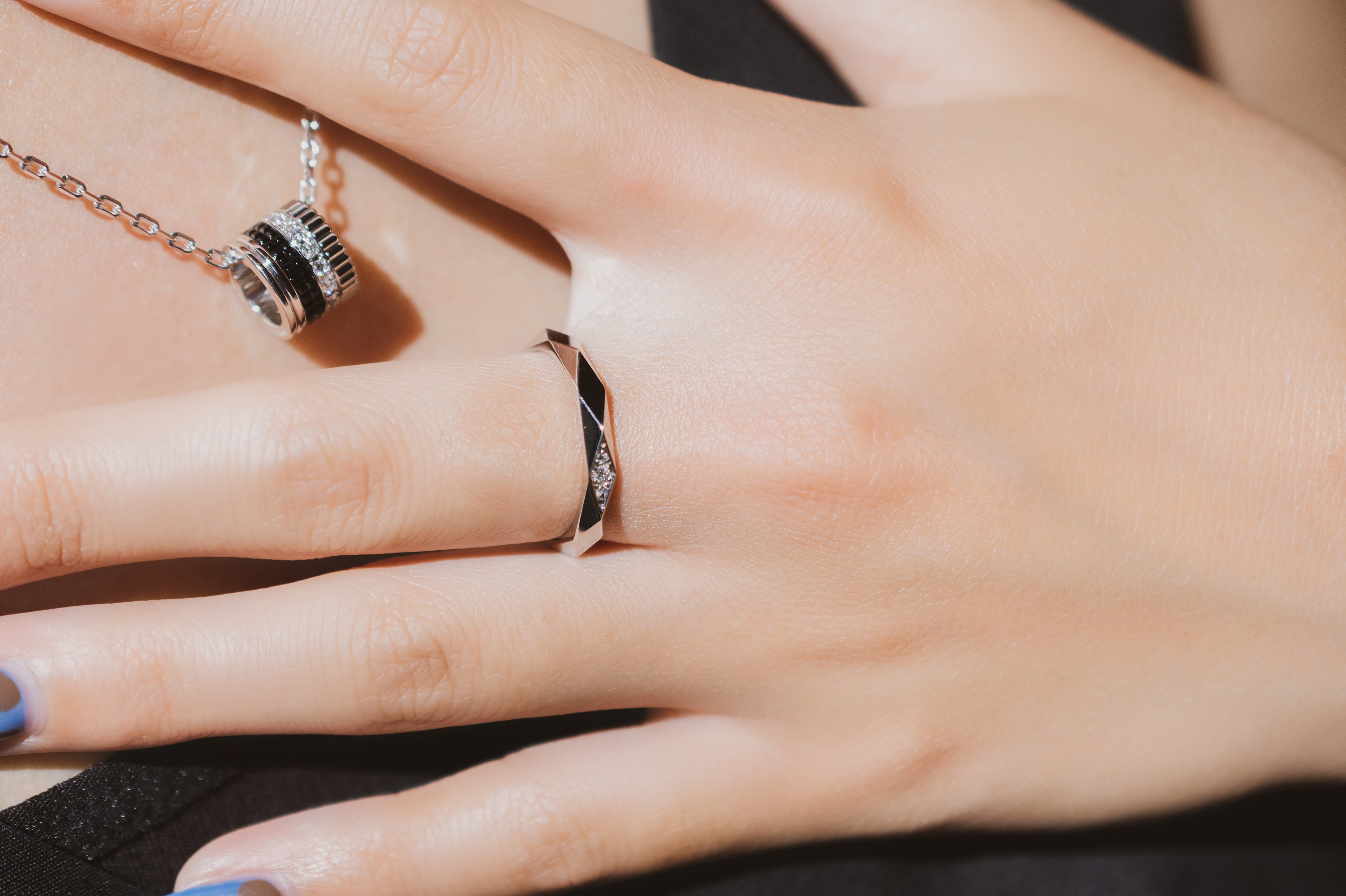 BOUCHERON ブシュロン キャトル ブラック ペンダント ラージ JPN00678