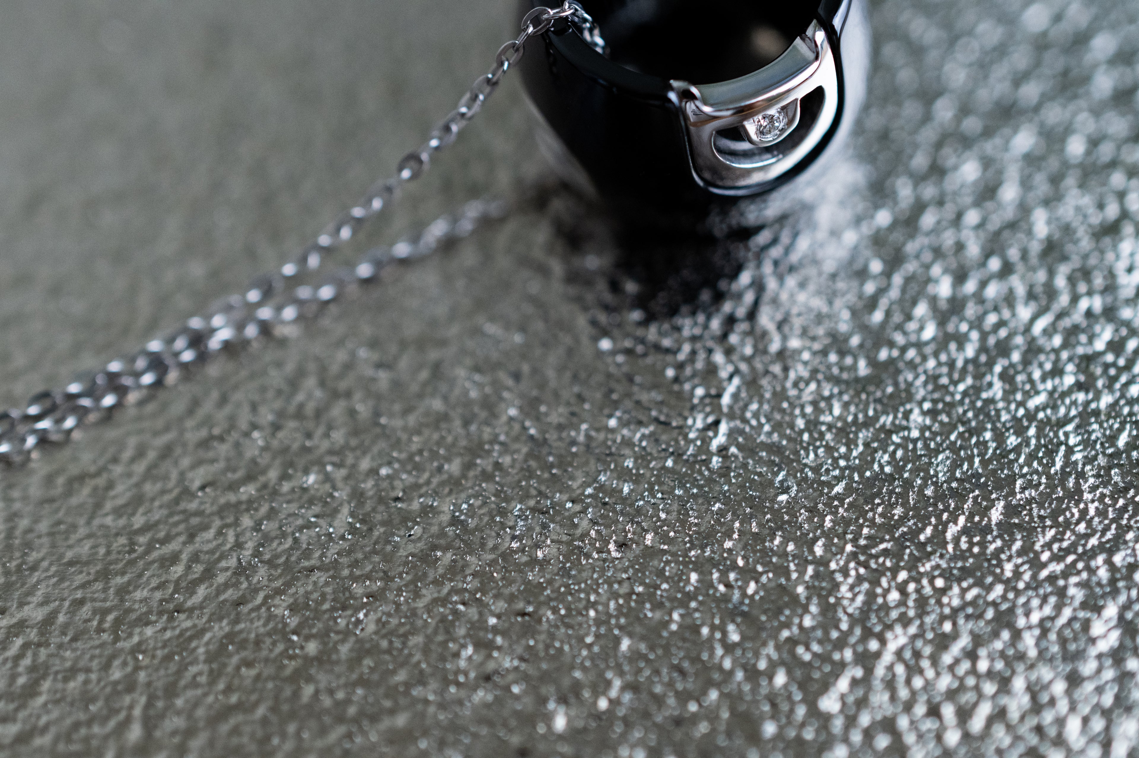 ダミアーニ ディーアイコン ブラック ネックレスWG 20045906