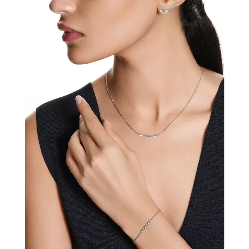 BOUCHERON ブシュロン キャトル グログラン ホワイトゴールド スタッズイヤリング JCO01727